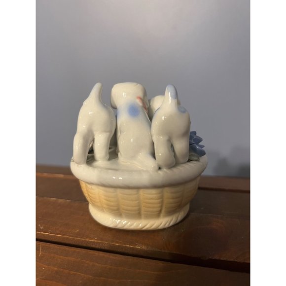 Vintage Porcelain Figurine 3 Blue & White Puppies In Basket‎ With Flowers 3" - Picture 3 of 9